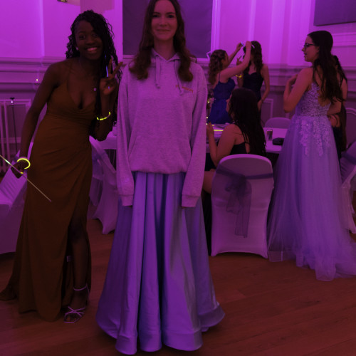 Prom-027