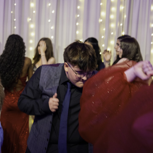 Prom-043