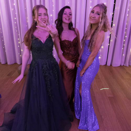 Prom-054