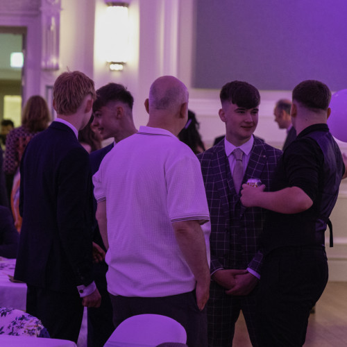 Prom-056