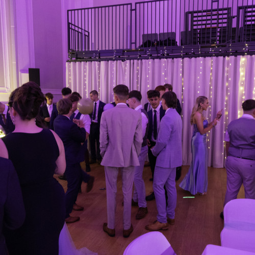 Prom-063