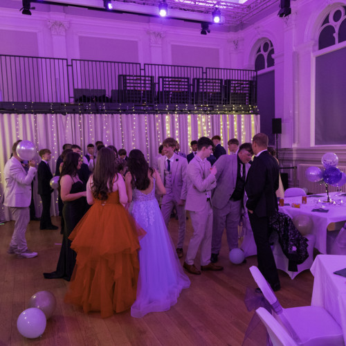 Prom-068
