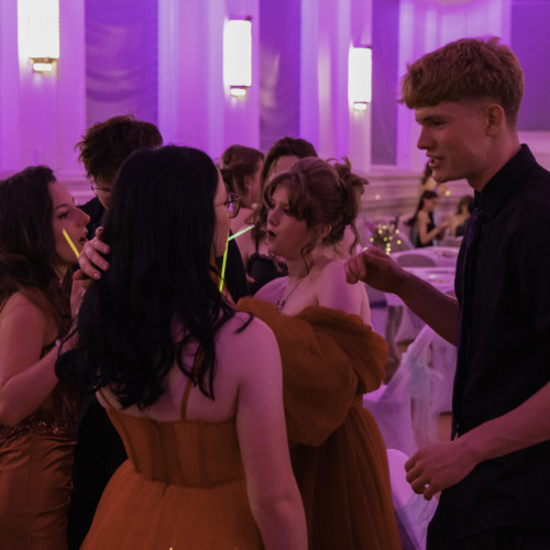 Prom-069
