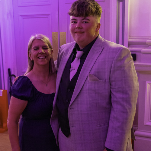 Prom-079
