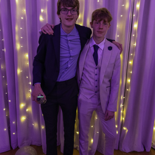 Prom-084