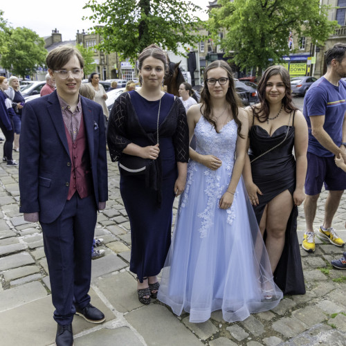 Prom-136